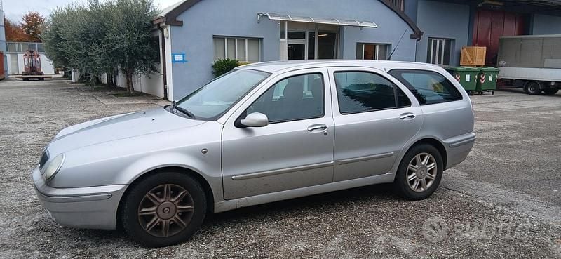 Usata Lancia Lybra 2003 Grigio Berlina