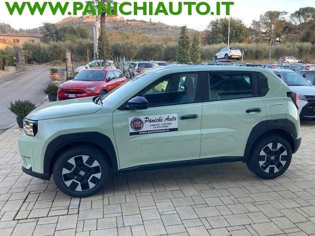 Verde Nuova 2025 Fiat Grande Panda Icon Utilitaria | 20.500 € (Buon prezzo) - Immagine 1/4