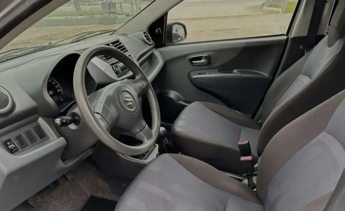 Usata Suzuki Alto 54 CV (39 kW) 2001 Utilitaria