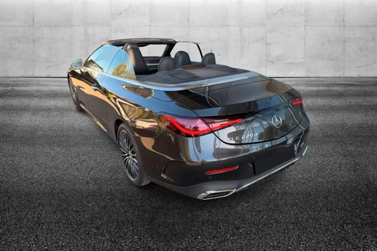Usata Mercedes CLE220 Advanced 197 CV (144 kW) 2025 Grigio Cabrio