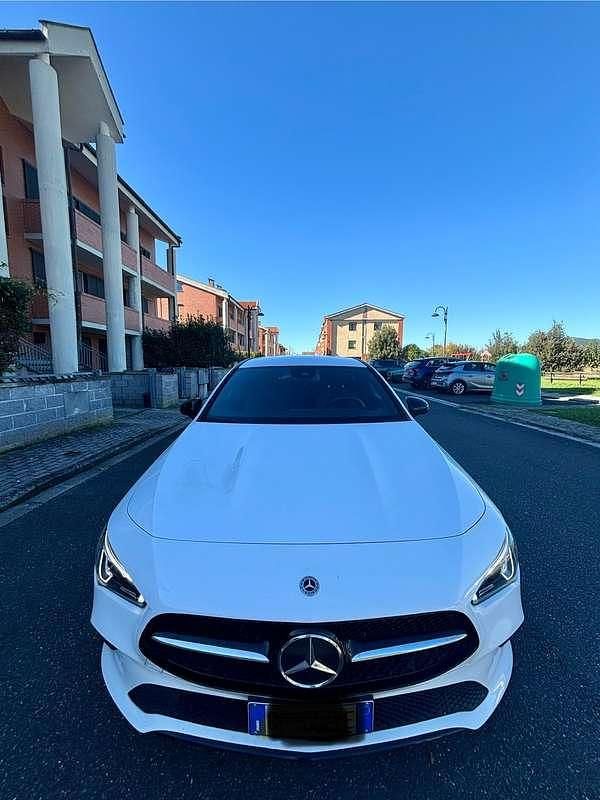 Usata 2021 Mercedes CLA180 Shooting Brake Station wagon | 22.500 € (Ottimo prezzo) - Immagine 1/4