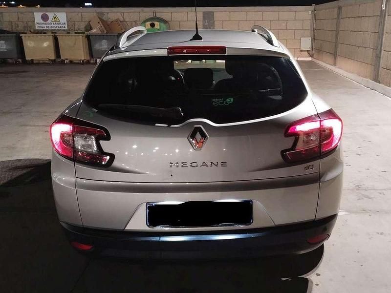 Usata Renault Mégane III 110 CV (80 kW) 2012 Argento Station wagon