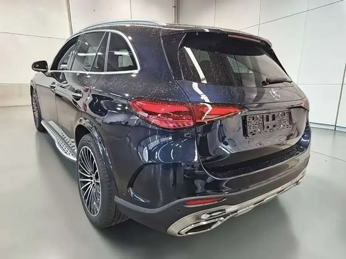 Usata Mercedes GLC220 AMG line 197 CV (144 kW) 2024 Blu/azzurro SUV
