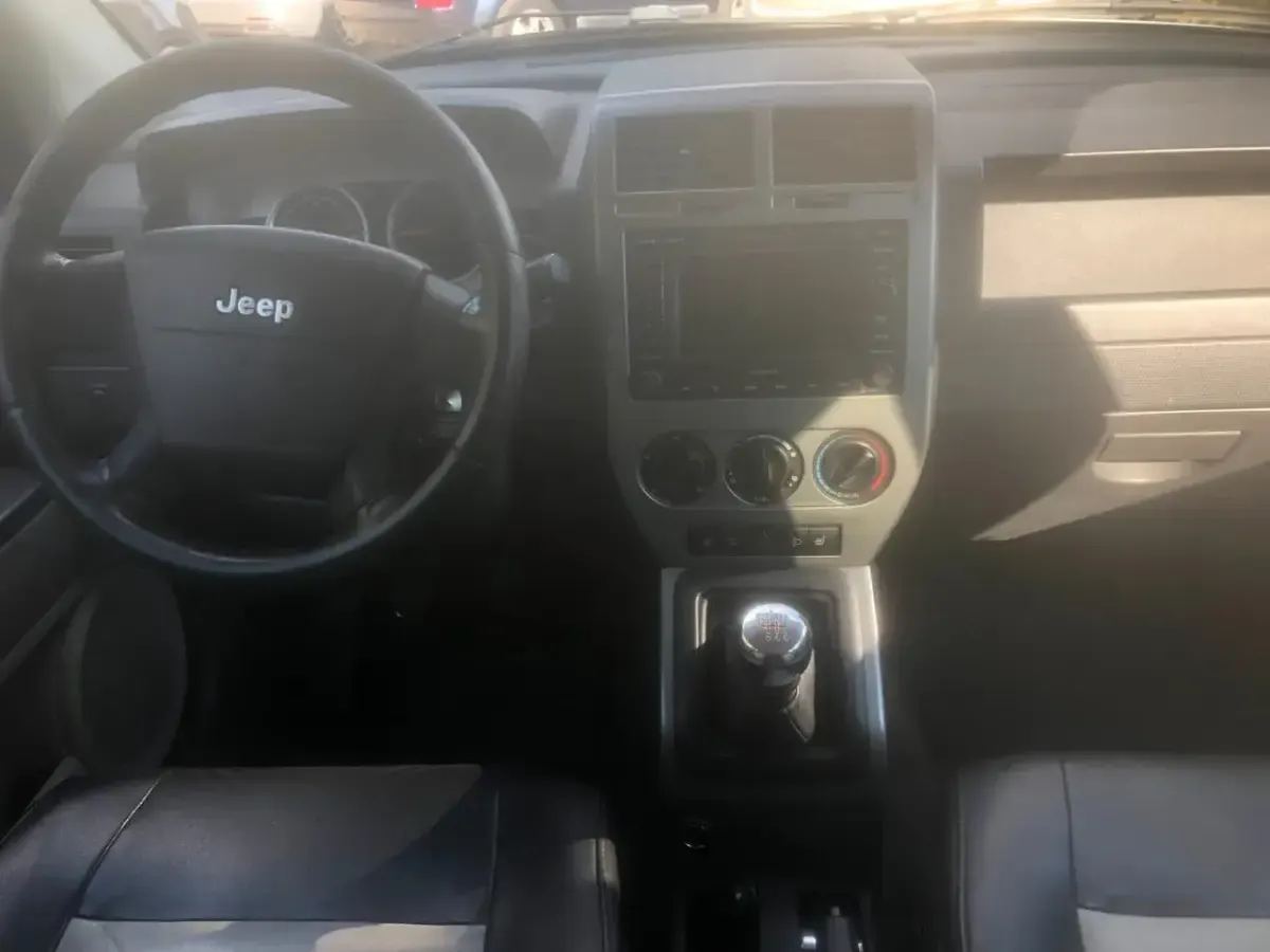 Usata Jeep Compass 140 CV (102 kW) 2009 Argento SUV