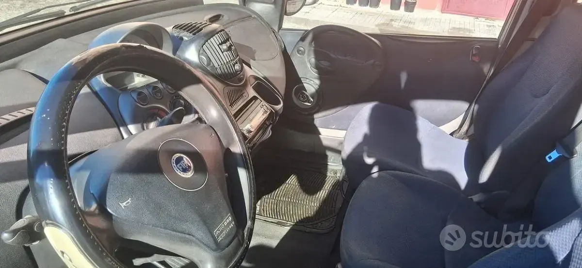 Usata Fiat Multipla 120 CV (88 kW) 2007 Grigio Monovolume