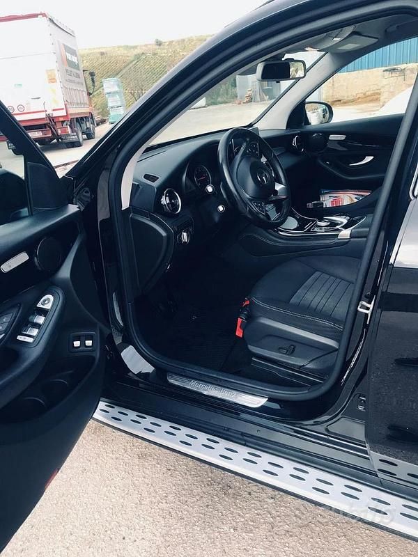 Usata Mercedes GLC250 2020 Nero SUV