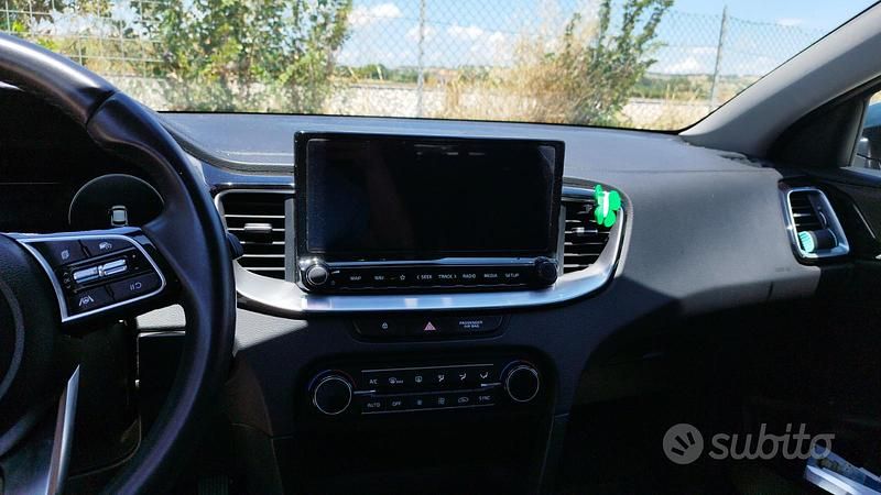 Usata Kia XCeed Style 136 CV (100 kW) 2022 Verde SUV