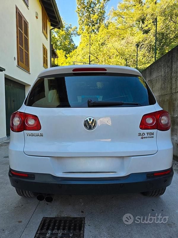 Usata VW Tiguan 140 CV (102 kW) 2011 Bianco SUV