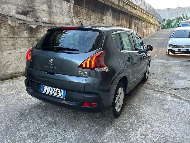 Occasion Peugeot 3008 Business-Line 115 ch (84 kW) 2014 Gris Break
