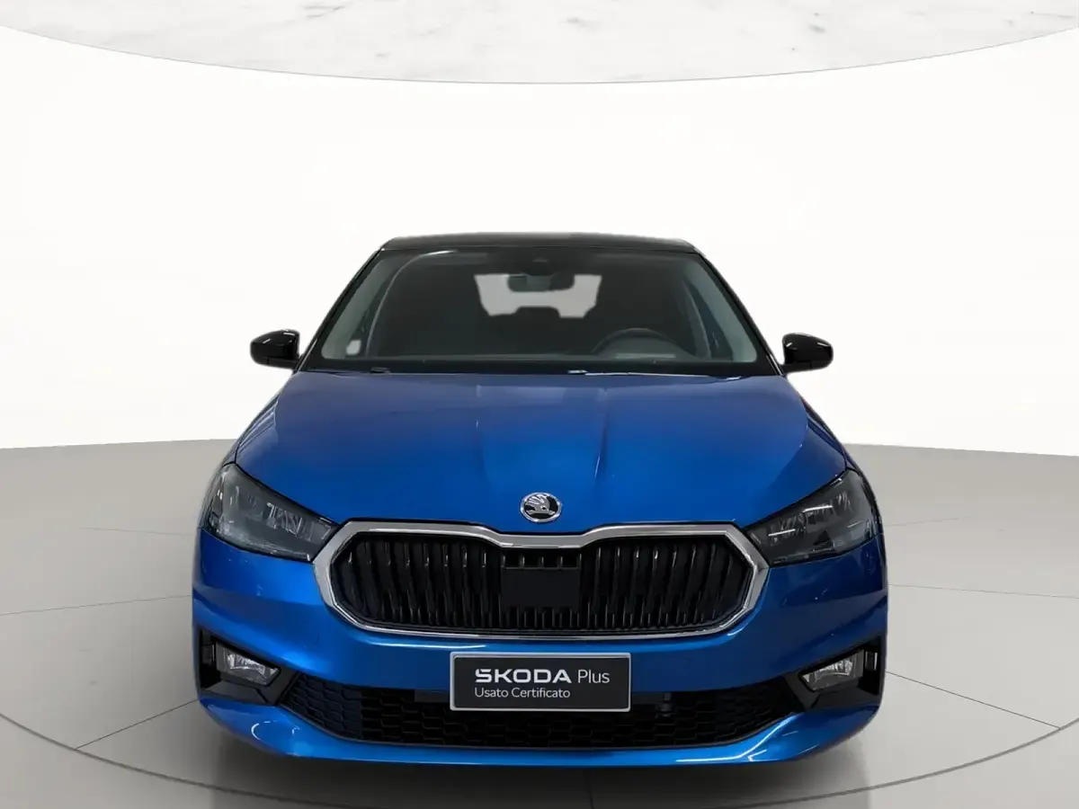 Käytetty Skoda Fabia 2025 Sininen Viistoperä