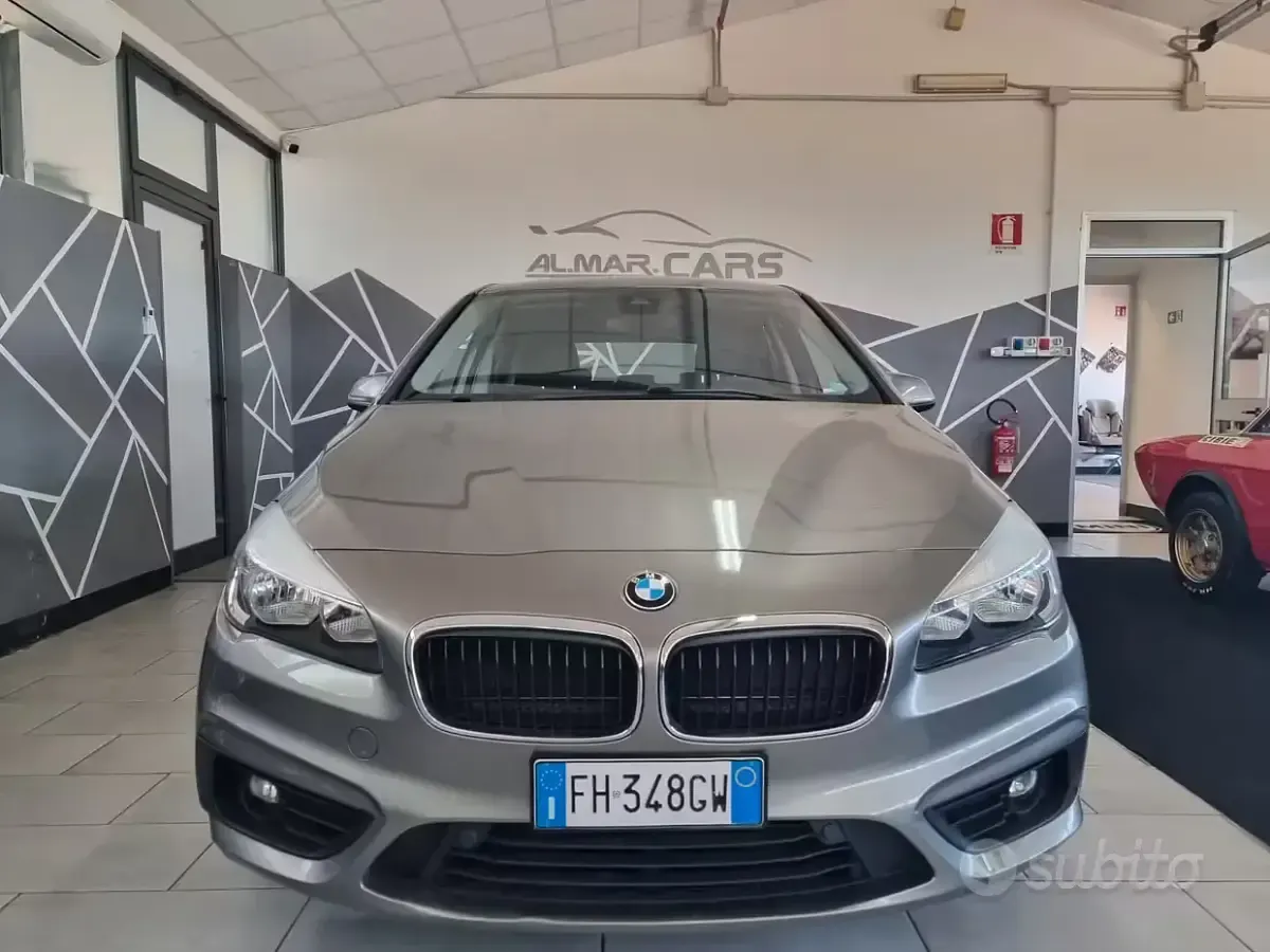 Usata BMW 216 Active Tourer Advantage 116 CV (85 kW) 2017 Marrone Monovolume
