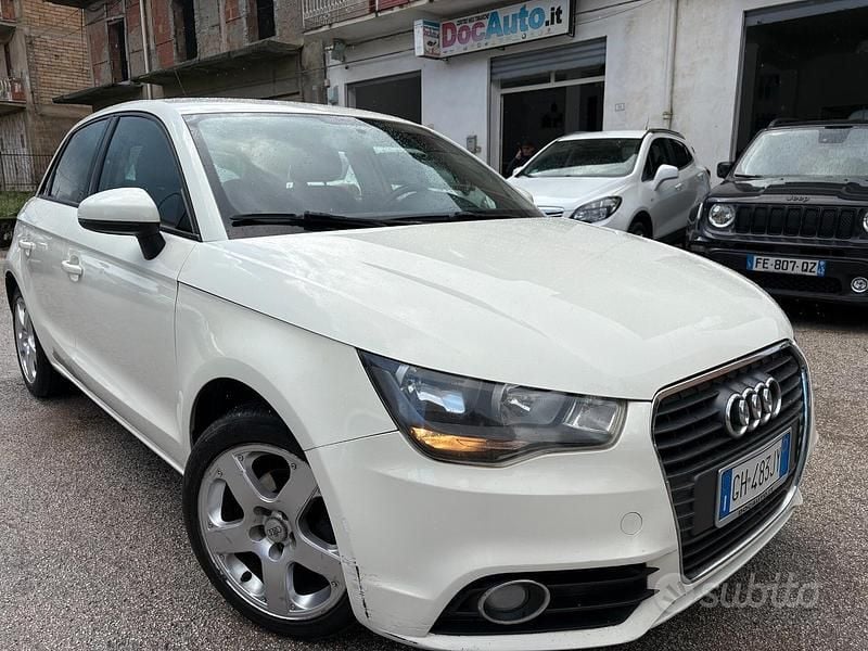Usata Audi A1 Attraction 89 CV (65 kW) 2012 Bianco Utilitaria