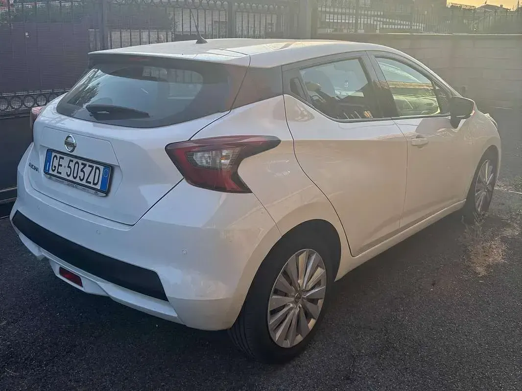 Usata Nissan Micra Acenta 92 CV (67 kW) 2021 Bianco Utilitaria