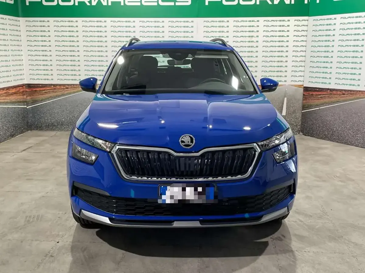 Begagnad Skoda Kamiq 95 HK (69 kW) 2022 Blå SUV