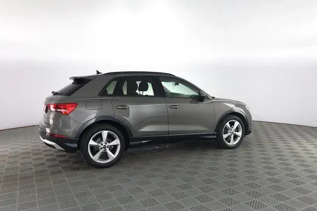 Usata Audi Q3 Advanced 150 CV (110 kW) 2021 Grigio cronos SUV