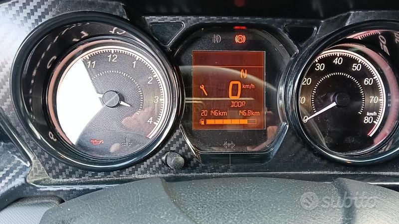 Nero Usata 2024 Ligier JS50 Due volumi | 10.500 € (Ottimo prezzo) - Immagine 1/4