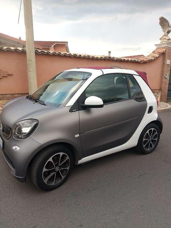 Usata 2016 Smart ForTwo Cabrio Passion Cabrio | 10.400 € (Cara) - Immagine 1/4