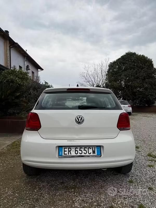 Usata VW Polo 90 CV (66 kW) 2013 Bianco Utilitaria