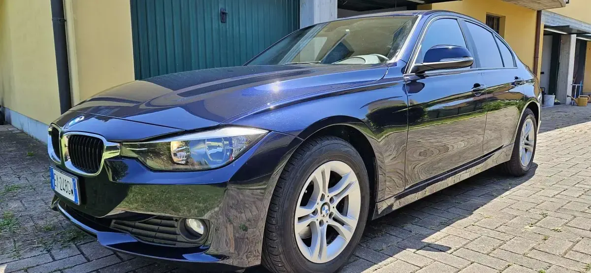 Usata BMW 318 Sport Line 143 CV (105 kW) 2015 Berlina