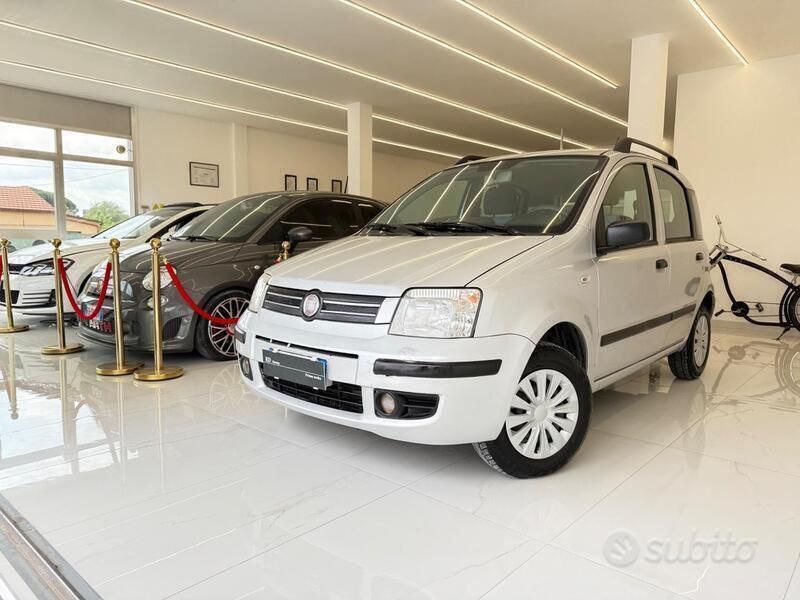 Grigio Usata 2009 Fiat Panda Dynamic Due volumi | 3900 € (Ottimo prezzo) - Immagine 1/4