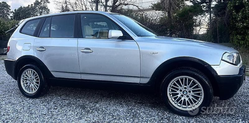Usata BMW X3 150 CV (110 kW) 2005 Grigio SUV