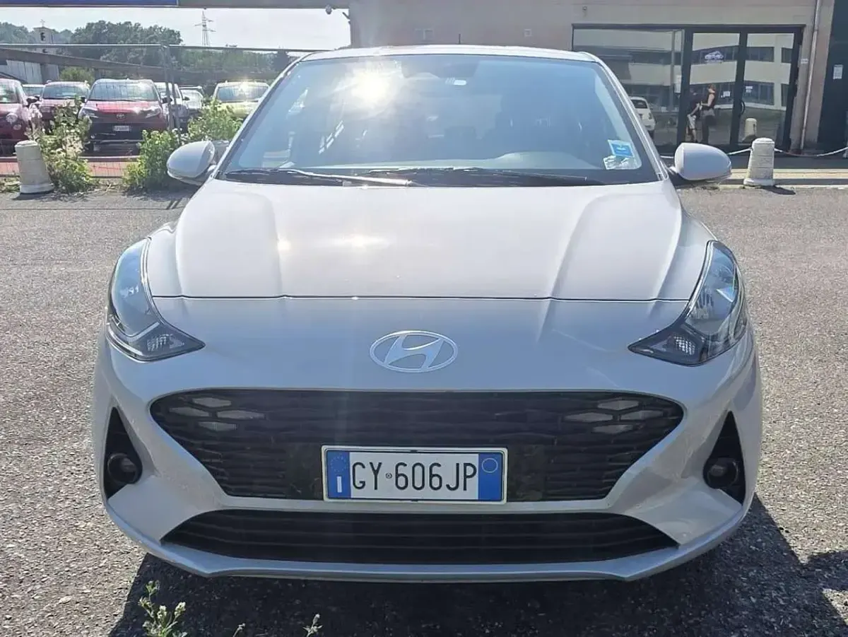 Usata Hyundai i10 63 CV (46 kW) 2025 Other Utilitaria