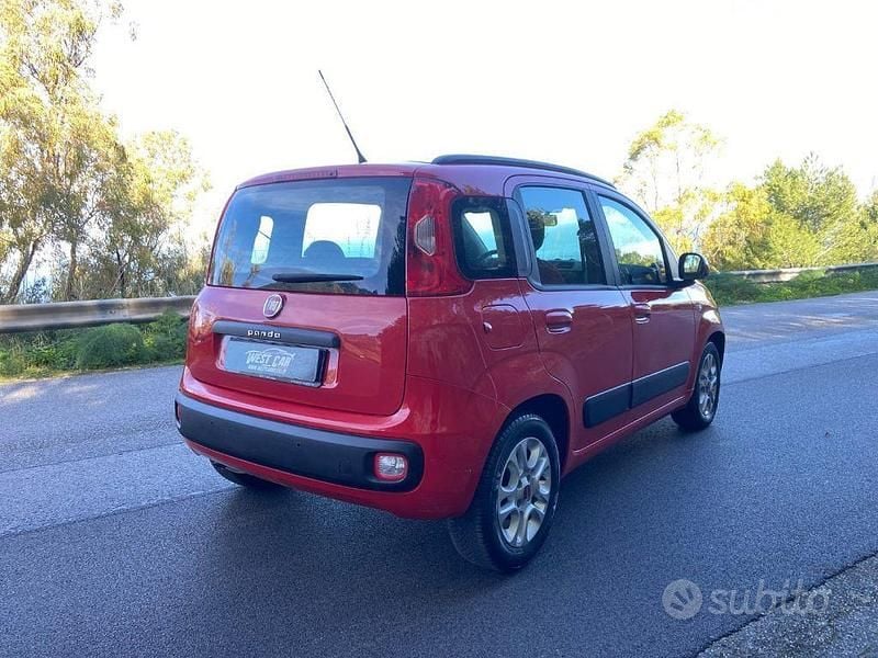 Usata Fiat Panda Lounge 95 CV (69 kW) 2018 Rosso Berlina