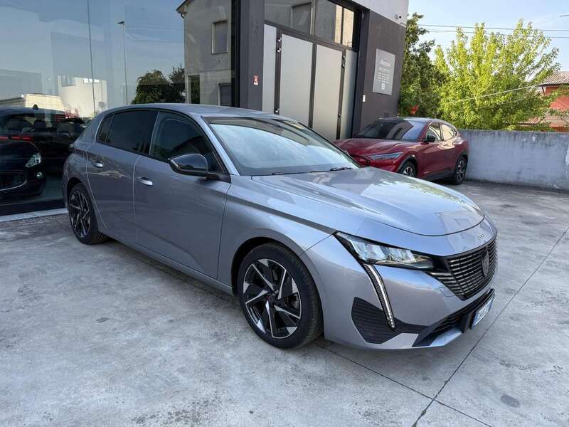 Grigio Usata 2022 Peugeot 308 GT Tre volumi | 18.000 € (Ottimo prezzo) - Immagine 1/4