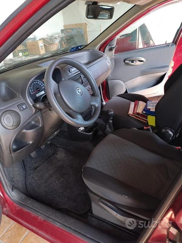 Usata Fiat Punto 60 CV (44 kW) 2006 Rosso Berlina