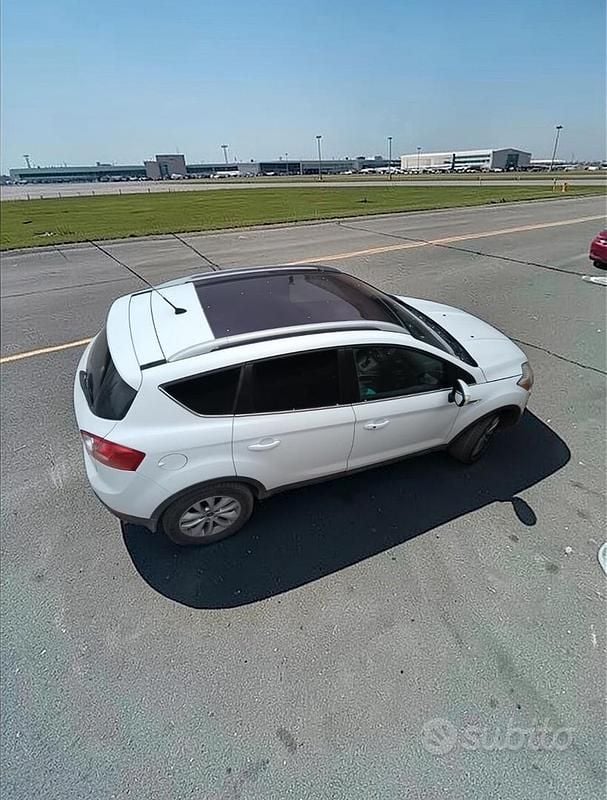 Usata Ford Kuga Titanium 163 CV (119 kW) 2011 Bianco SUV