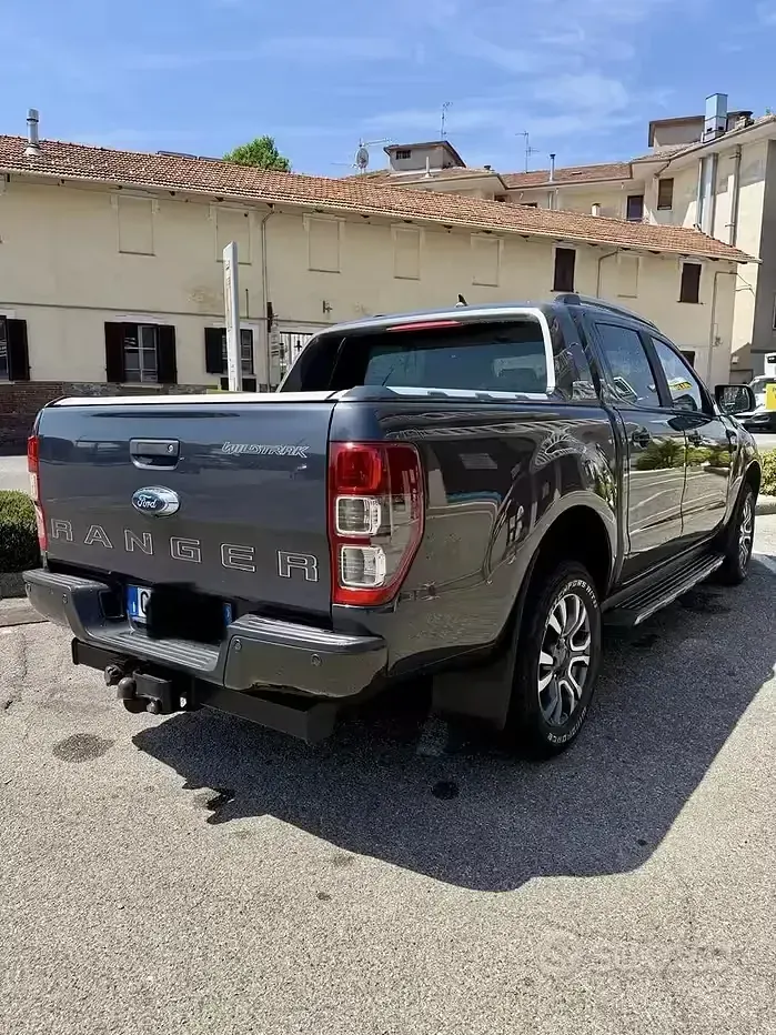 Usata Ford Ranger Wildtrack 170 CV (125 kW) 2021 Grigio Pick-up