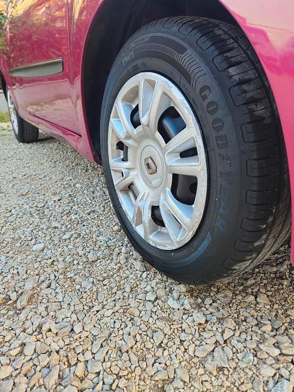 Usata Renault Twingo 75 CV (55 kW) 2012 Utilitaria