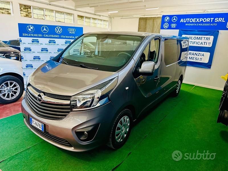Usata Opel Vivaro 97 CV (71 kW) 2016 Grigio Monovolume