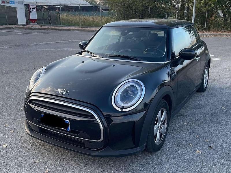 Usata Mini ONE 102 CV (75 kW) 2022 Nero Utilitaria