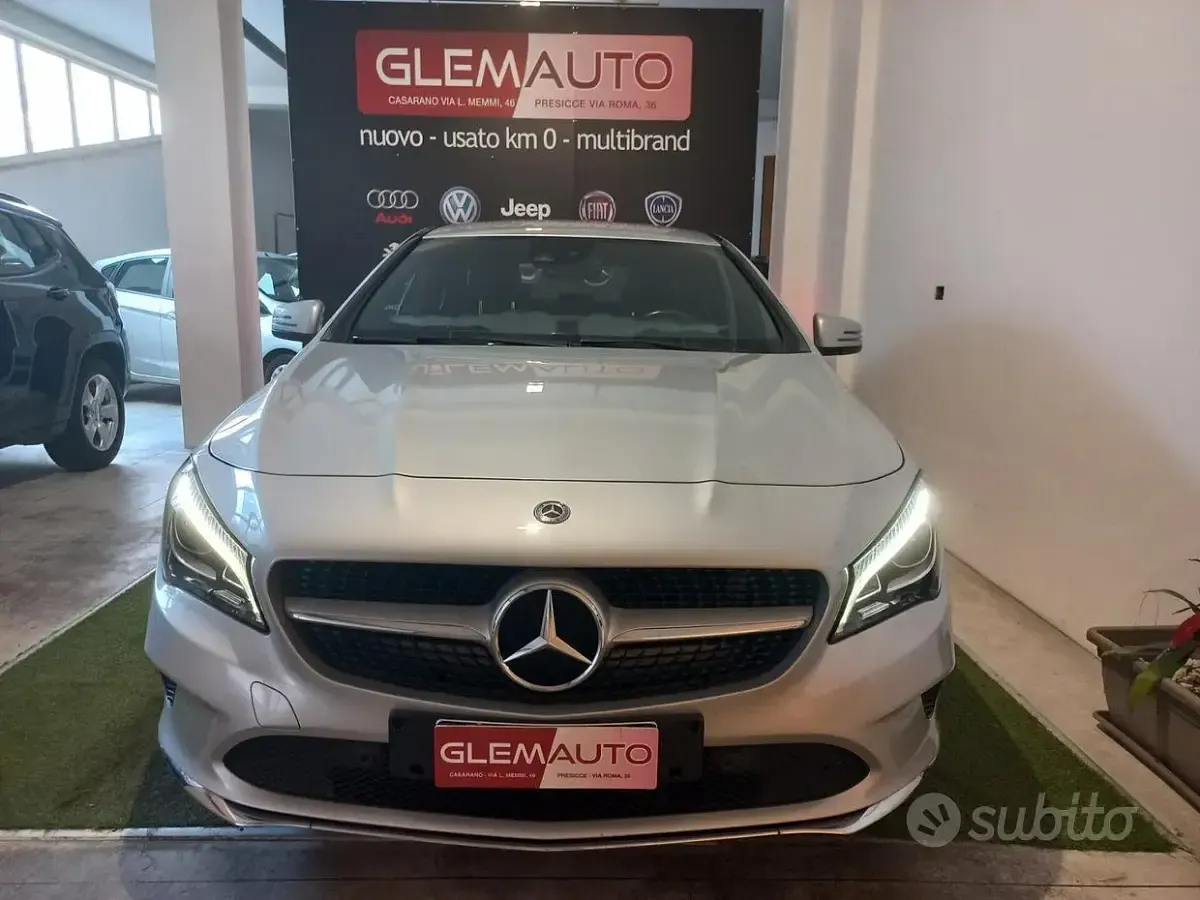Usata Mercedes CLA200 Business 136 CV (100 kW) 2018 Grigio Berlina
