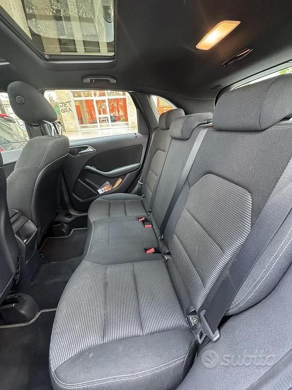Usata Mercedes B180 109 CV (80 kW) 2018 Utilitaria