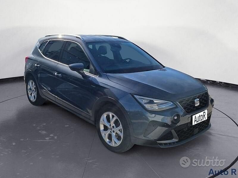 Usata Seat Arona FR 110 CV (80 kW) 2021 Grigio SUV