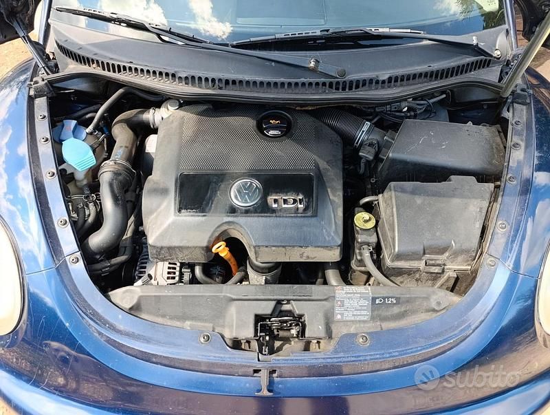 Usata VW New Beetle 101 CV (74 kW) 2004 Utilitaria