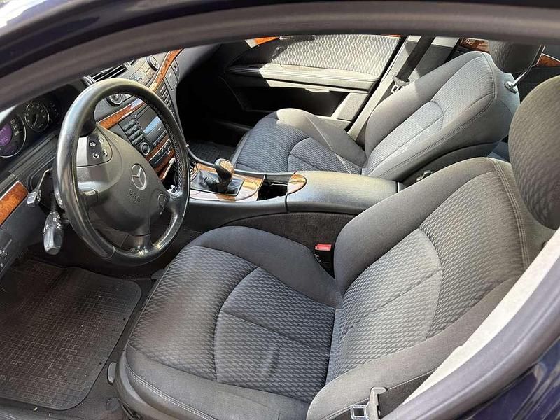 Usata Mercedes E200 Elegance 163 CV (119 kW) 2003 Berlina