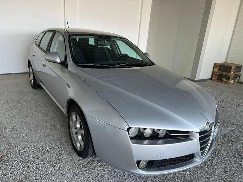 Venduto Alfa Romeo 159 1.9 JTDm 16V S. - auto usate in vendita