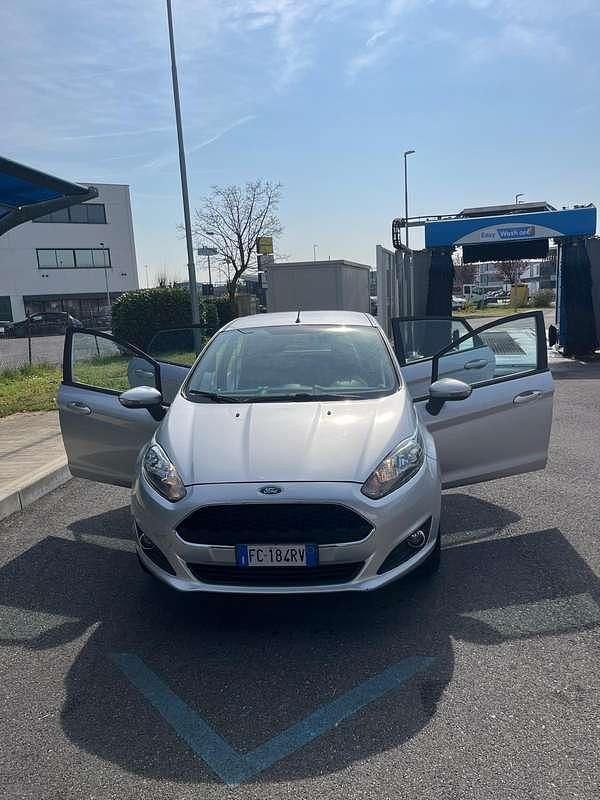 Usata Ford Fiesta Titanium 75 CV (55 kW) 2016 Berlina