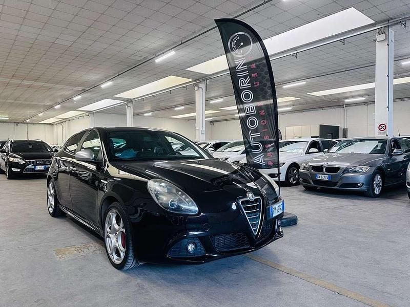 Nero Usata 2012 Alfa Romeo Giulietta Progression Tre volumi | 6900 € (Buon prezzo) - Immagine 1/4