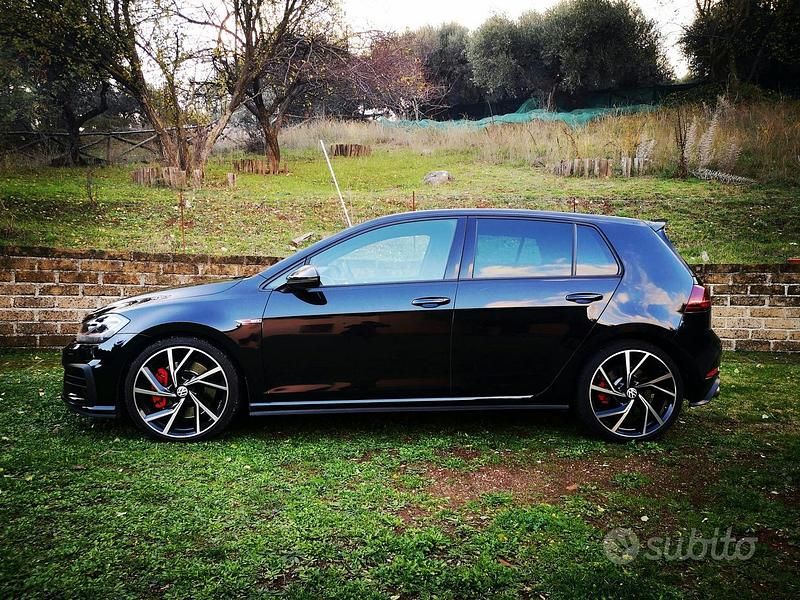 Usata VW Golf VII GTI 245 CV (180 kW) 2018 Nero Utilitaria
