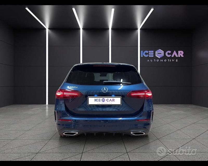 Usata Mercedes B180 Advanced Plus 116 CV (85 kW) 2024 Blu Monovolume