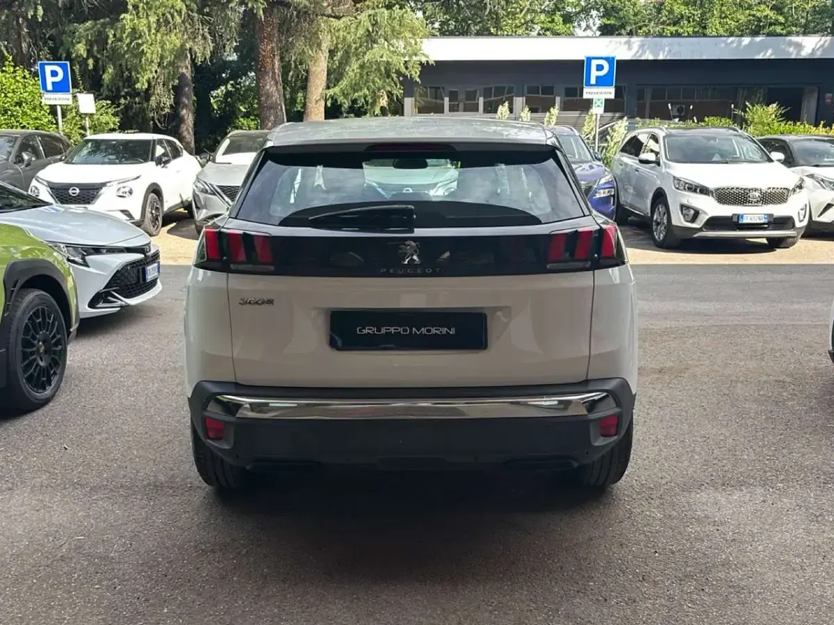 Usata Peugeot 3008 Business-Line 120 CV (88 kW) 2017 Other SUV