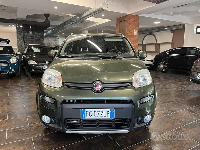 Usata Fiat Panda 4x4 S 95 CV (69 kW) 2016 Verde Utilitaria