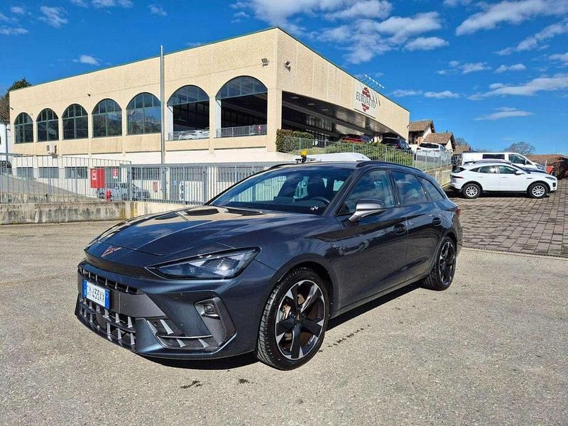 Usata Cupra Leon 150 CV (110 kW) 2025 Grigio scuro Station wagon