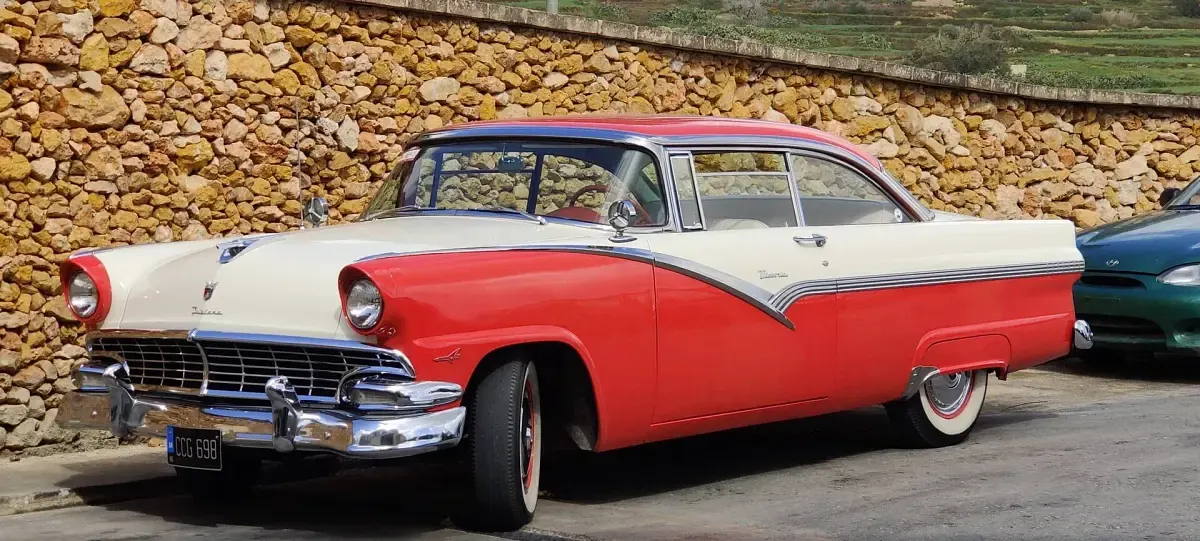 Usata Ford Fairlane 200 CV (147 kW) 1956 Rosso Berlina