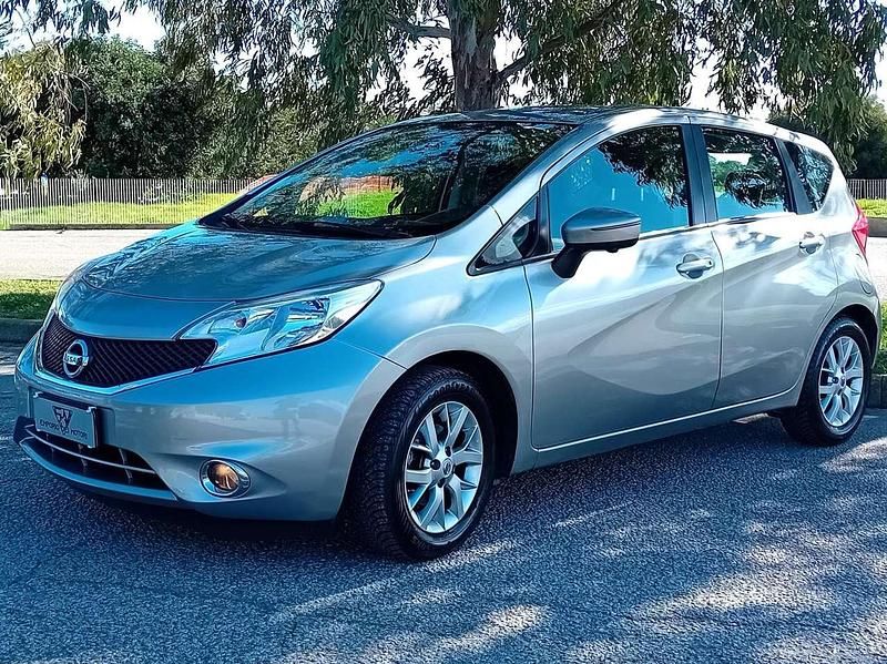 Usata Nissan Note Acenta 90 CV (66 kW) 2014 Argento Monovolume