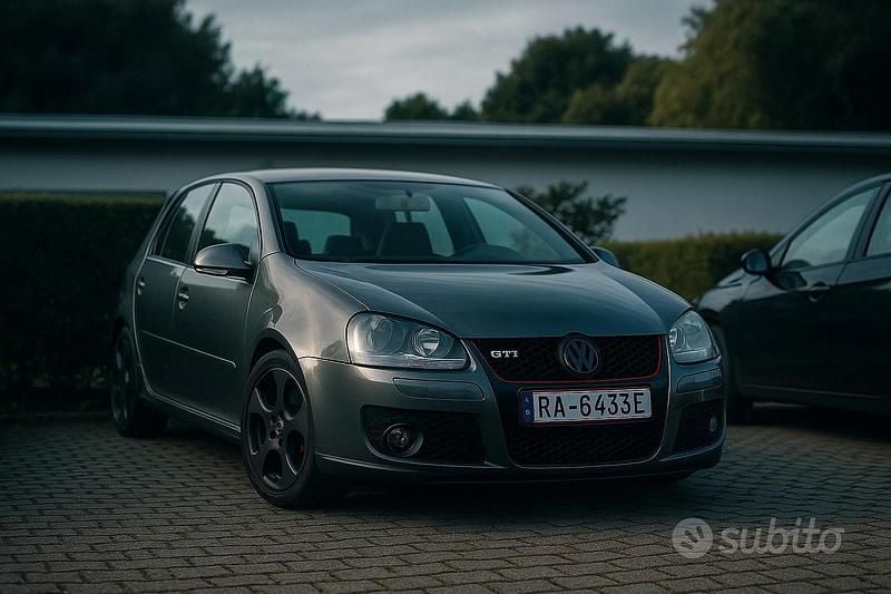Grigio Usata 2006 VW Golf V GTI Coupé | 6500 € (Buon prezzo) - Immagine 1/4